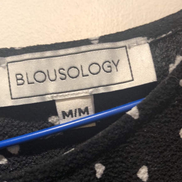 BLOuSOLOGY size M blouse. Black with small  white hearts - Picture 6 of 10